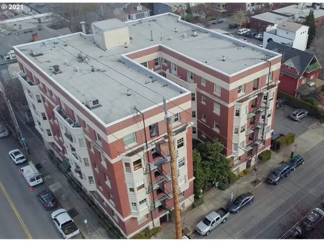 MLS: 22265943 Condo For Sale