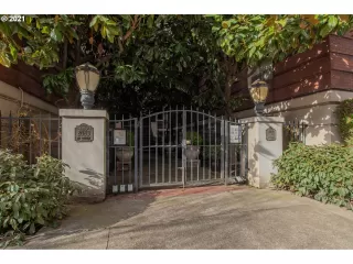 Photo #1: 22265943 Listing