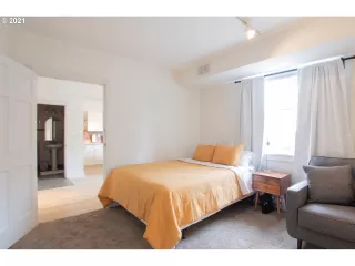 Photo #3: 22265943 Listing