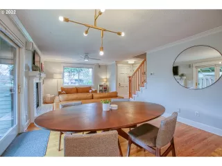 Photo #4: 22265981 Listing