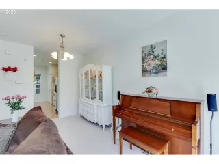 Photo #6: 22265991 Listing 