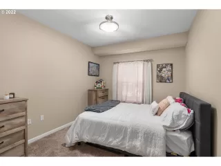 Photo #6: 22266876 Listing