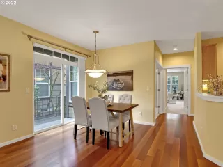 Photo #5: 22267168 Listing 