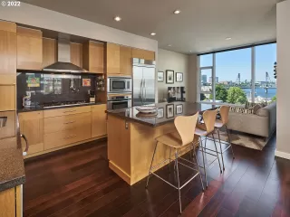 Photo #3: 22267726 Listing