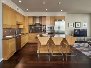 Photo #4: 22267726 Listing