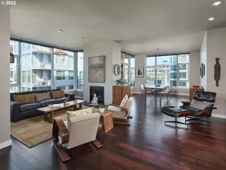 Photo #5: 22267726 Listing