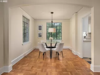 Photo #5: 22268860 Listing