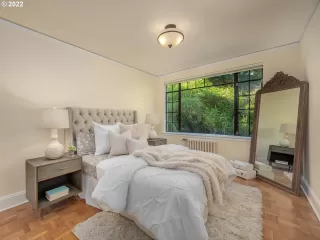 Photo #6: 22268860 Listing