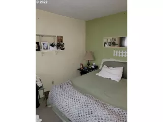 Photo #2: 22268892 Listing 