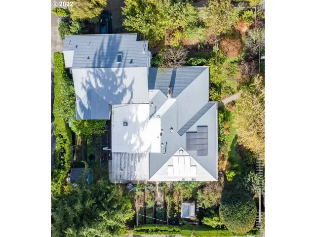 MLS: 22269383 Condo For Sale