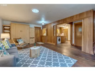 Photo #6: 22269383 Listing