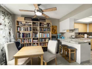 Photo #6: 22269479 Listing