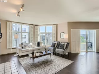 Photo #3: 22270190 Listing