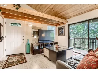 Photo #2: 22272412 Listing