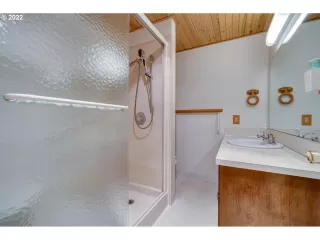 Photo #6: 22272921 Listing 