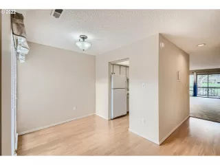 Photo #2: 22275162 Listing 