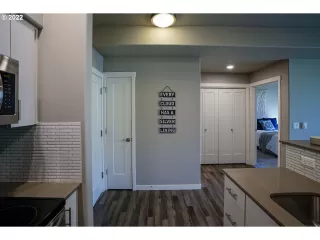 Photo #4: 22275394 Listing 