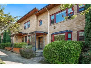 Photo #2: 22276099 Listing