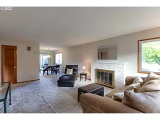 Photo #6: 22276128 Listing 