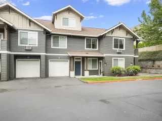 Photo #2: 22276263 Listing 