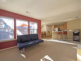 Photo #4: 22277217 Listing