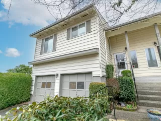 Photo #2: 22277307 Listing