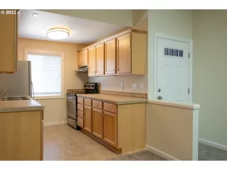 Photo #3: 22278085 Listing