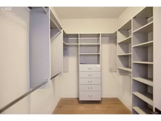 Photo #2: 22278338 Listing