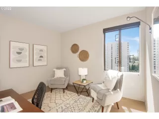 Photo #3: 22278338 Listing