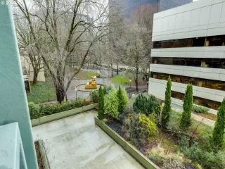 Photo #6: 22278674 Listing