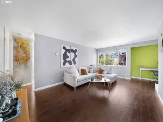 Photo #4: 22279664 Listing