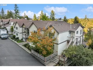 Photo #3: 222800807 Listing