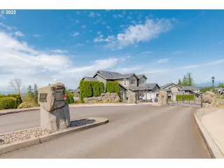 Photo #2: 22281374 Listing 