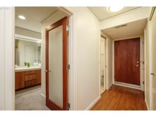 Photo #5: 22282334 Listing 