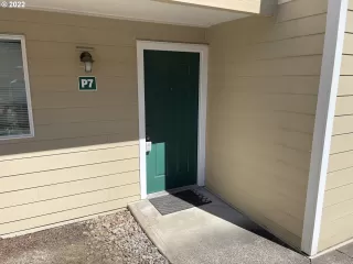 Photo #5: 22282479 Listing 