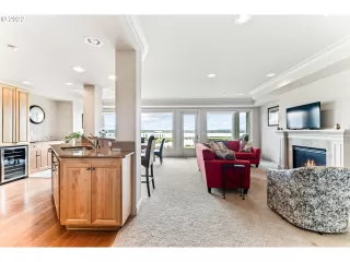 Photo #3: 22282584 Listing 