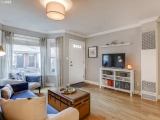 Photo #4: 22282739 Listing 