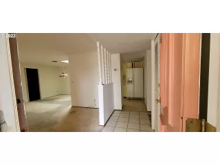 Photo #5: 22282740 Listing