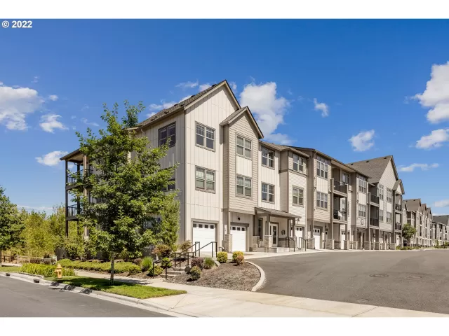 MLS: 22282742 Condo For Sale