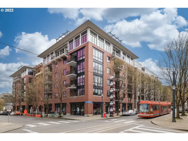 MLS: 22283172 Condo For Sale