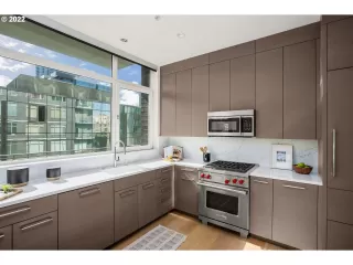 Photo #3: 22283496 Listing