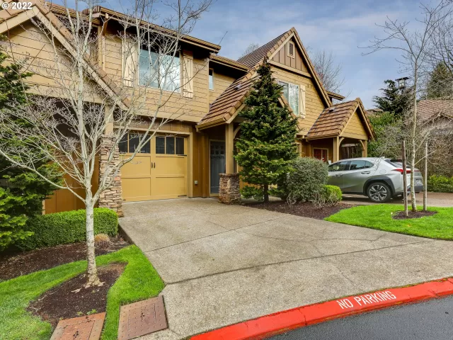 MLS: 22284424 Condo For Sale