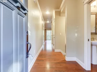 Photo #2: 22284424 Listing