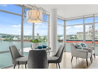 Photo #4: 22284534 Listing