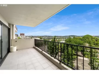 Photo #3: 22284638 Listing