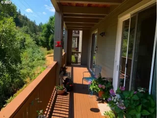 Photo #4: 22285244 Listing