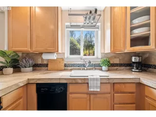 Photo #1: 22285335 Listing