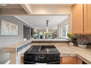 Photo #3: 22285335 Listing