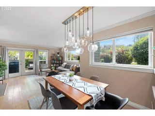 Photo #4: 22285335 Listing