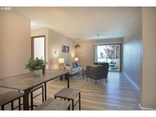 Photo #2: 22286208 Listing